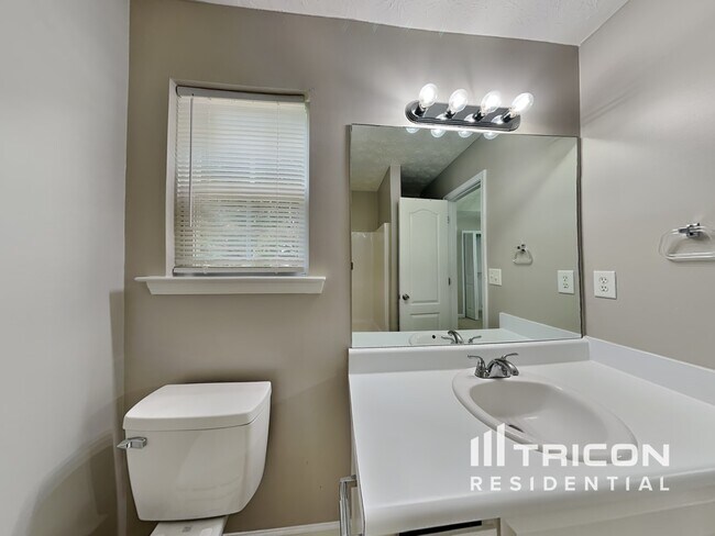 Building Photo - 105 Wynfield Dr