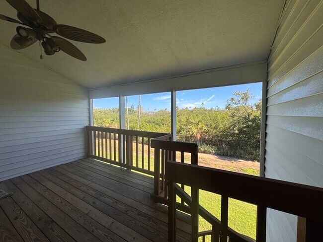 Building Photo - 3BR 3BA Townhome w/ Beach View +  Pool + Updated Kitchen + Balcony/Patio in Hidden Harbour