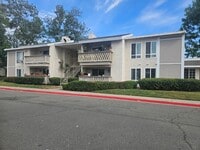 Building Photo - 512 Sandalwood Pl