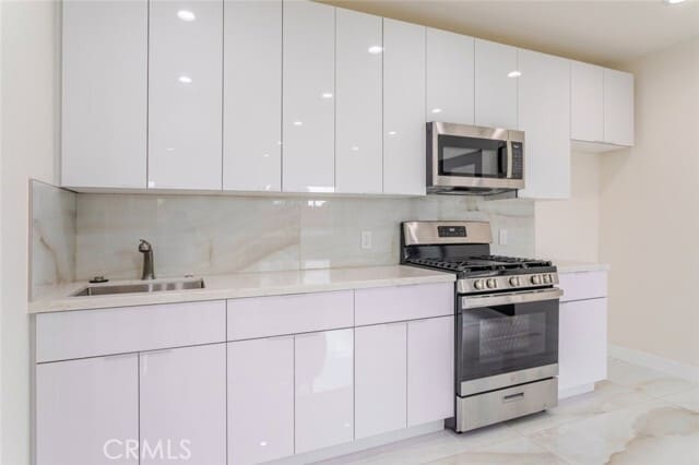 Building Photo - 20473 Shamrock Pl