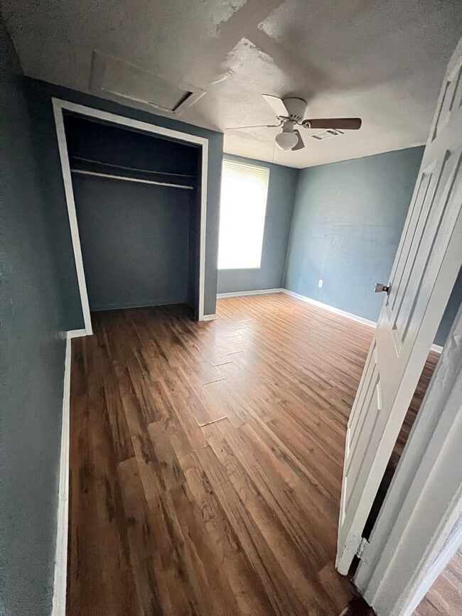 Building Photo - Two bedroom one bathroom located house on corner lot