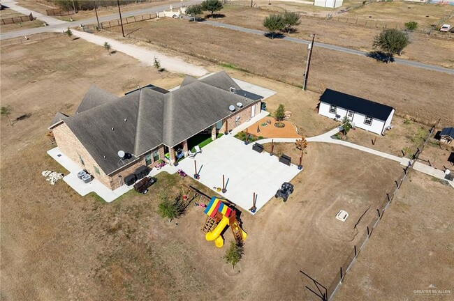 Building Photo - 22820 Uresti Rd