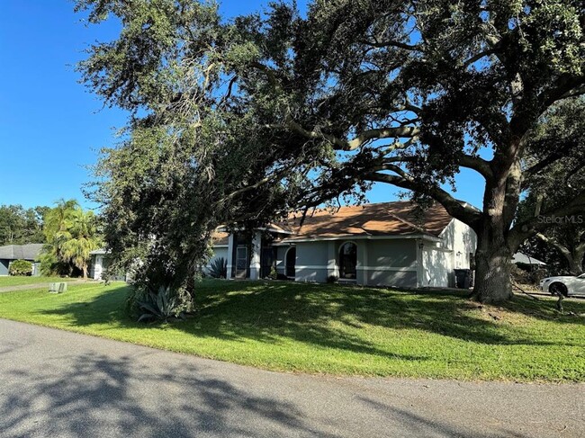 Building Photo - 5835 Colony Pl Dr