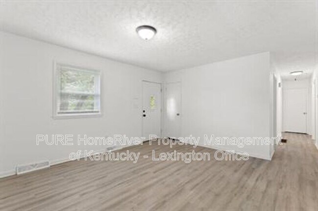Building Photo - 1187 Venetian Way