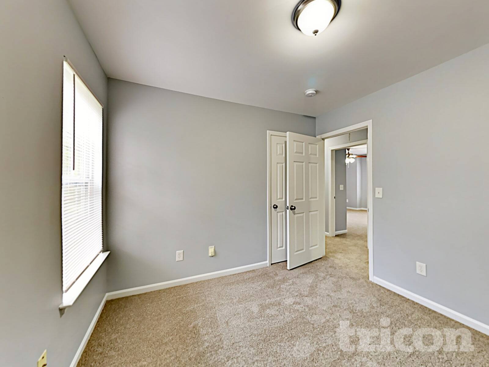 Building Photo - 1204 Thompson Ave