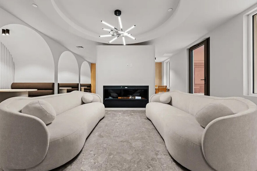 Building Photo - 27-09 44th Dr