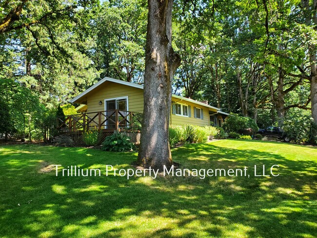 Building Photo - 12424 SW Lesser Rd