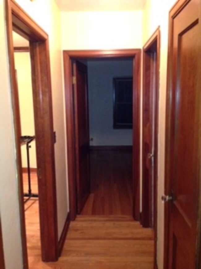 Building Photo - 2326 Scott St