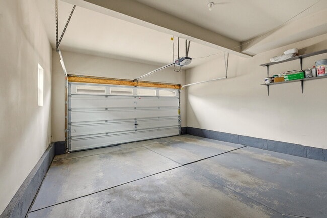 Building Photo - New Build - Brand New Rental - 3 Bedroom 2.5 Bathroom available TODAY!