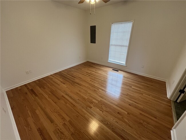 Building Photo - 309 Dixie Dr