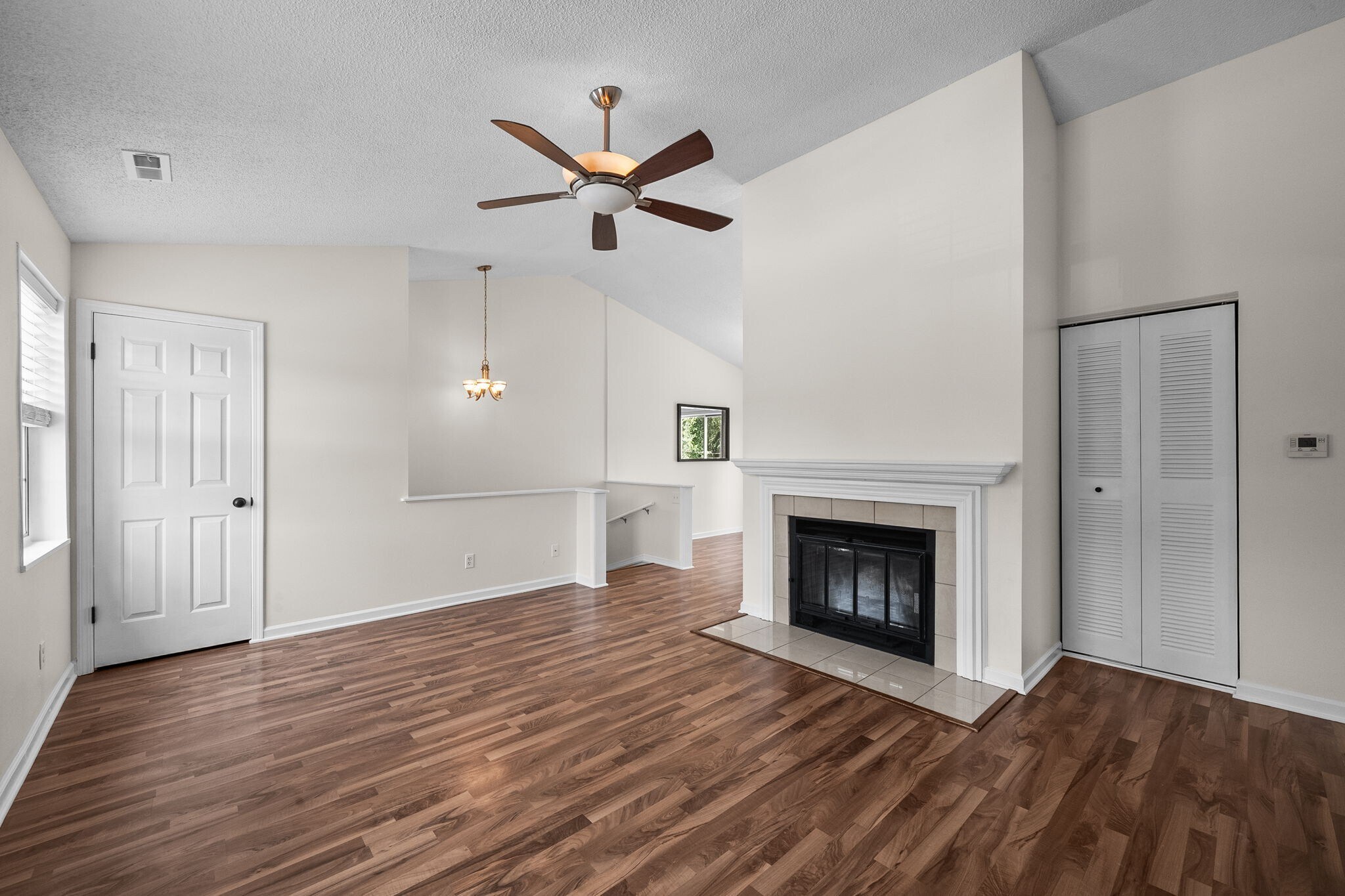 Building Photo - 1614 Thrush Ter