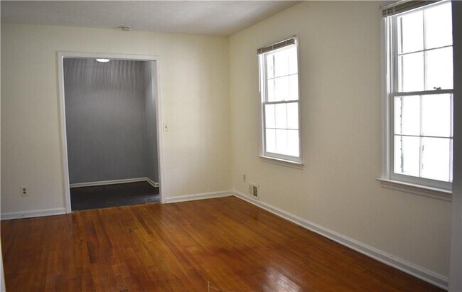 Building Photo - 2576 Peyton Woods Trail SW