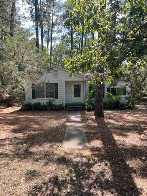 Building Photo - 404 Vivion St