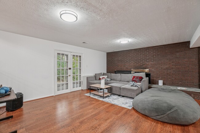 Building Photo - 2704 Rambler Ct