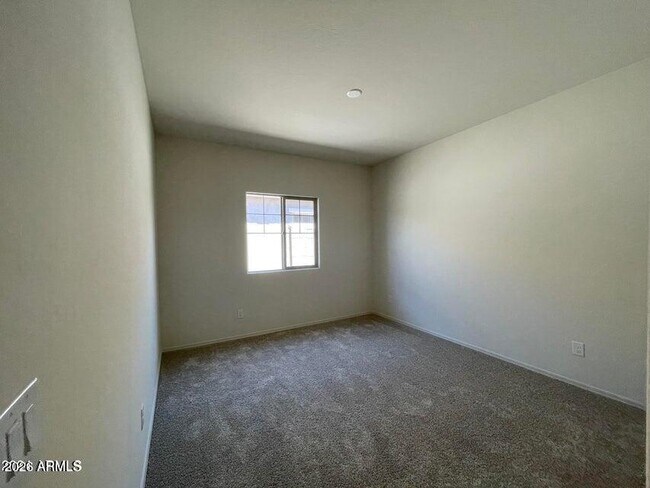 Building Photo - 4819 S 109th Ave
