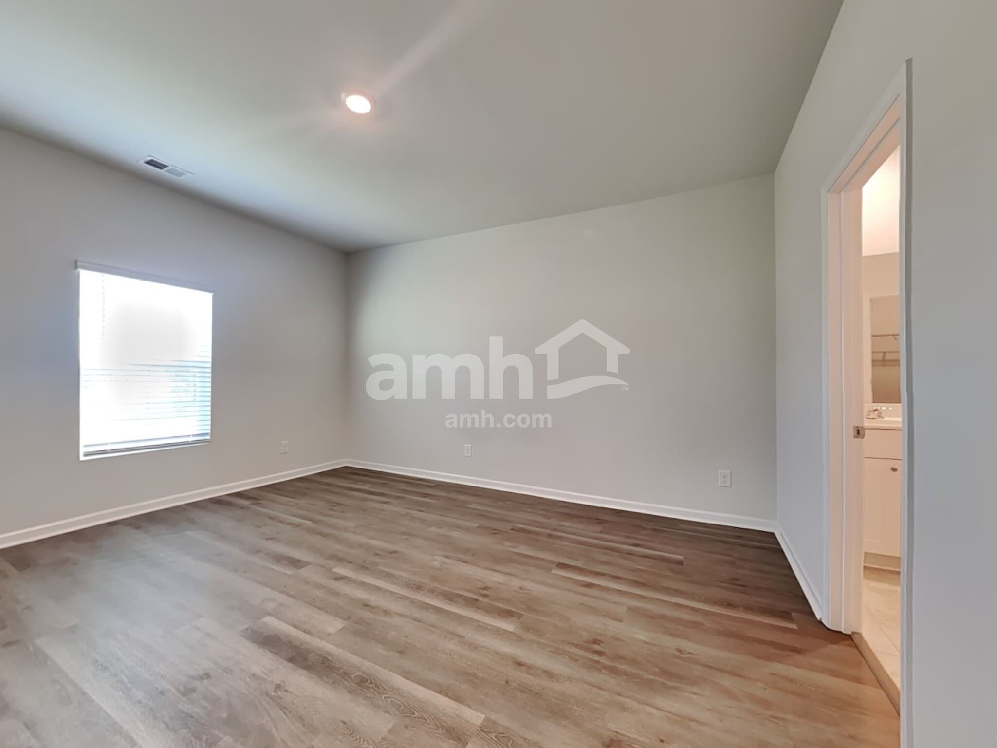 Building Photo - 306 Squire Pope Rd