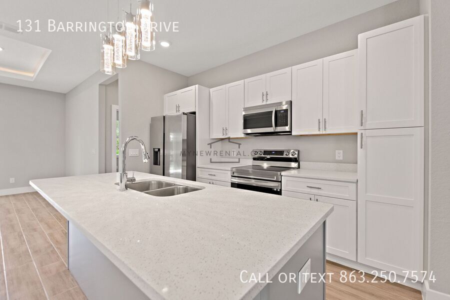 Building Photo - 131 Barrington Dr