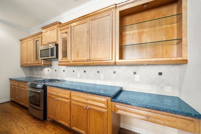 Building Photo - 5329 Egbert St