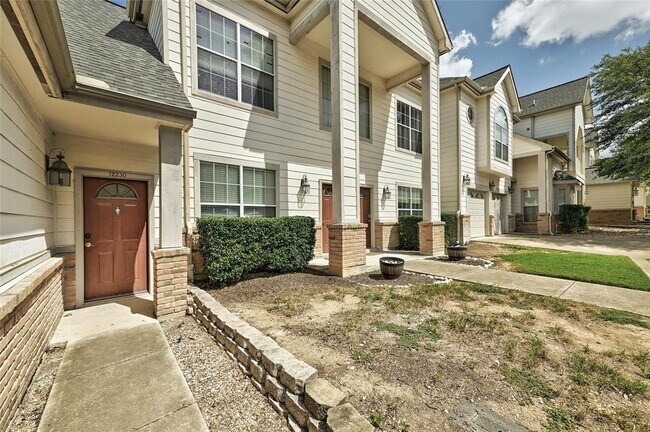 Building Photo - 12230 Abbey Glen Ln