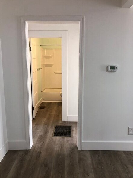 Building Photo - 55 Main St