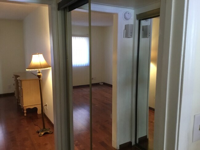 Master with Double Closets - 5400 Newcastle Ave