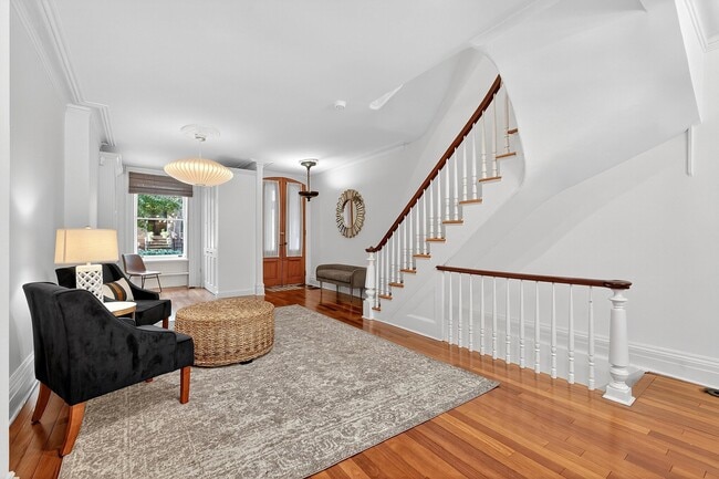 Building Photo - 941 Bloomfield St