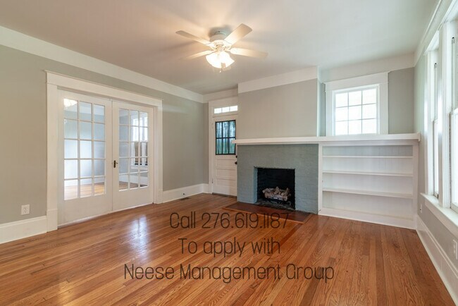 Building Photo - 809 Colonial Rd SW