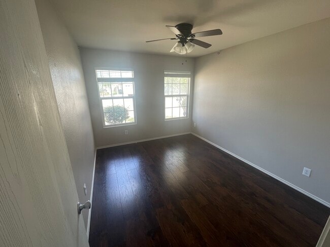 Building Photo - 220 Chalk Mountain Dr
