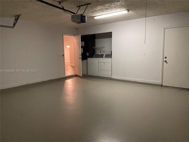 Building Photo - 371 SE Fairchild Ave