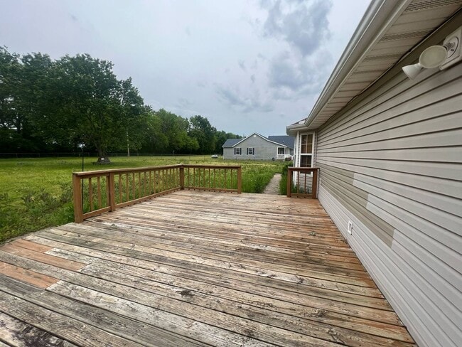 Building Photo - BEAUTIFUL 3 BEDROOM / 2 BATHROOM HOUSE IN ...