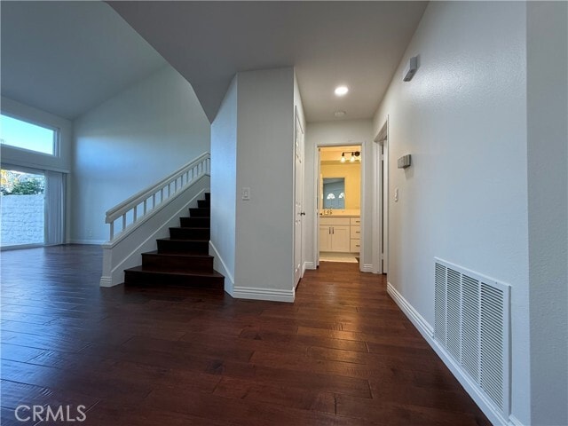 Building Photo - 9 La Quinta