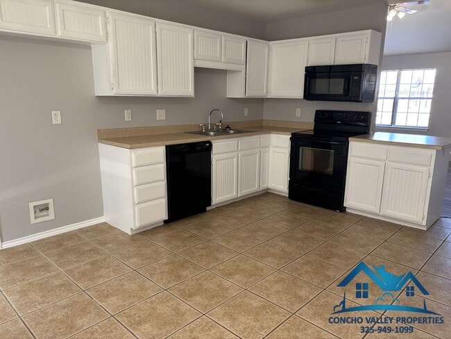 Building Photo - 2809 Ricks Dr