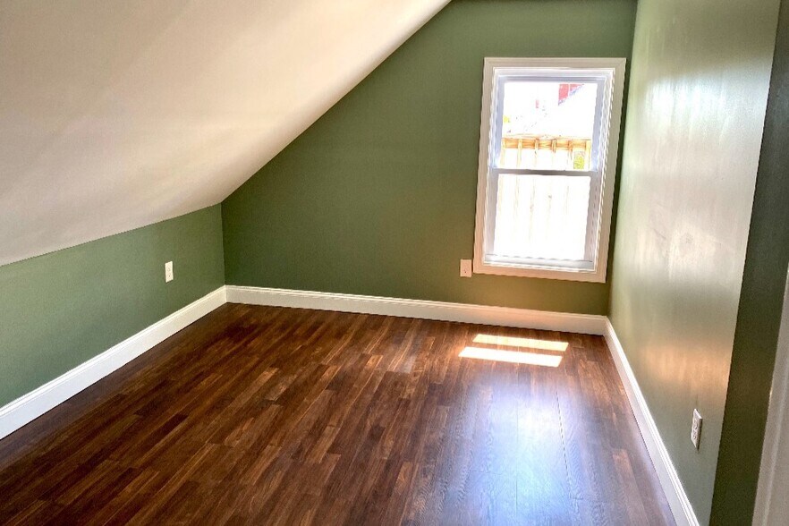 Bedroom #2 - 25 6th St