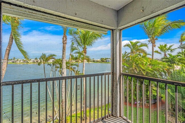 Building Photo - 1403 S Liberty Ave