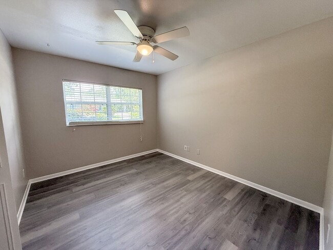 Building Photo - 3331 NW 27th Ave