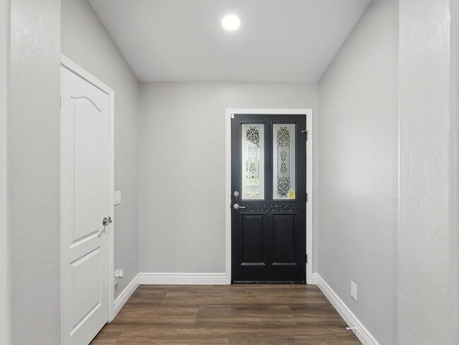 Building Photo - 3535 E Covina St