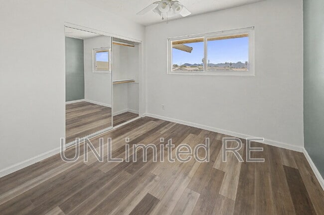 Building Photo - 2771 Typhoon Ln