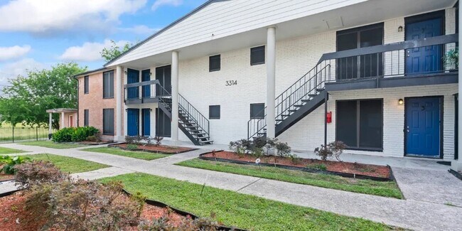 Building Photo - 3314 N MacGregor Way