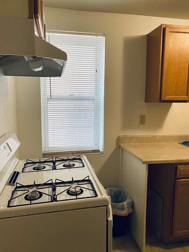 Building Photo - 1701 Brownsville Rd