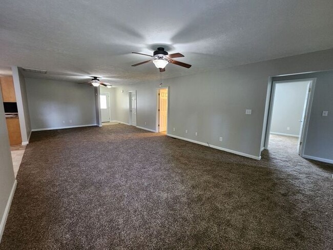 Building Photo - 50% Off The Security Deposit for Qualified Applicants On This Large 5 Bedroom, 2 Bathroom Eastsid...