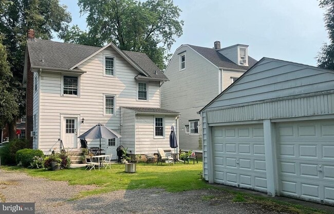 Building Photo - 119 Fowler Ave