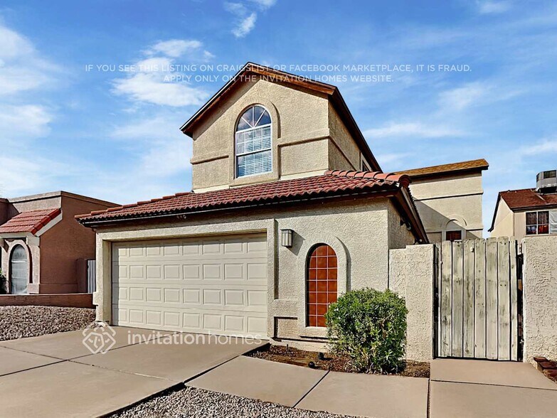 Primary Photo - 446 E Wescott Dr