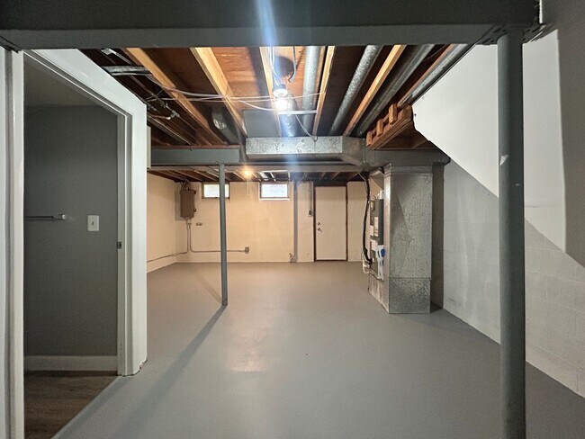 Building Photo - Baltimore - 3 Beds, 2.5 Baths Available!
