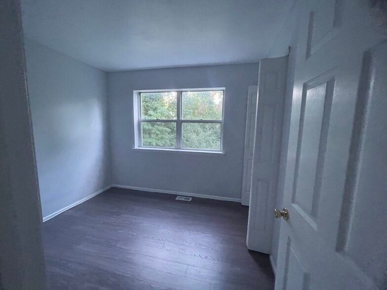 3rd Bedroom - 20 Leeward Ln