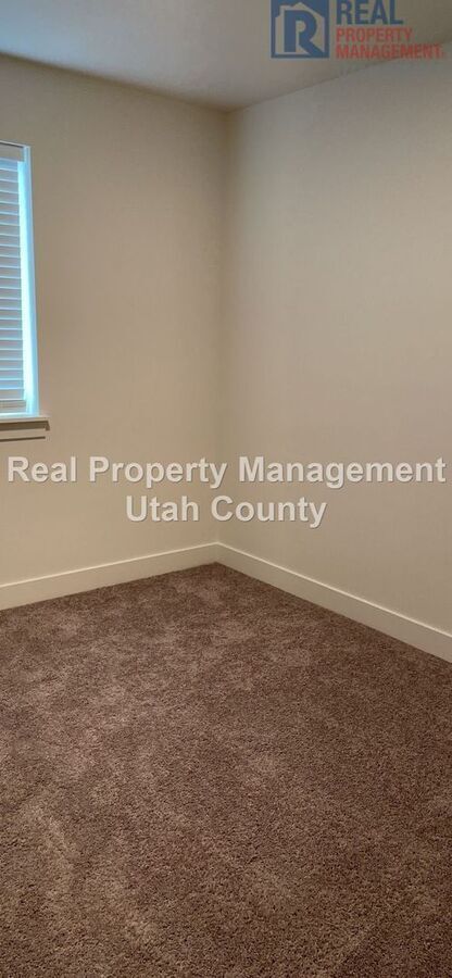 Building Photo - 4844 Breezy Patch Rd