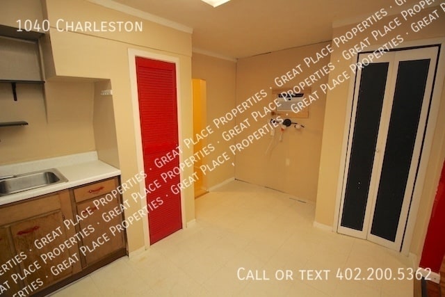 Building Photo - 1040 Charleston-