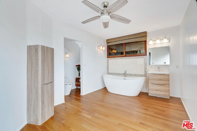 Building Photo - 26636 Latigo Shore Dr