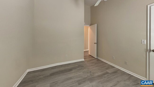 Building Photo - 111 Turtle Creek Rd