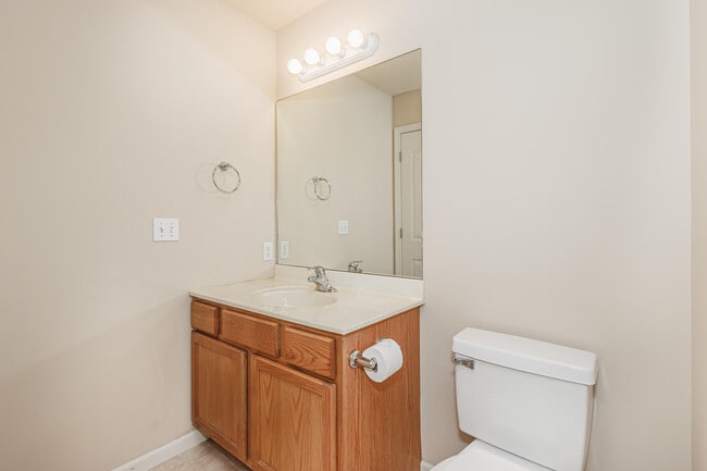 Building Photo - 307 Burnside Dr