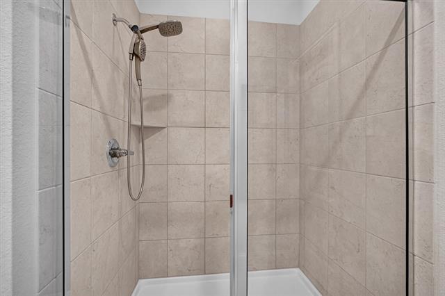 Building Photo - 2873 Creekway Dr